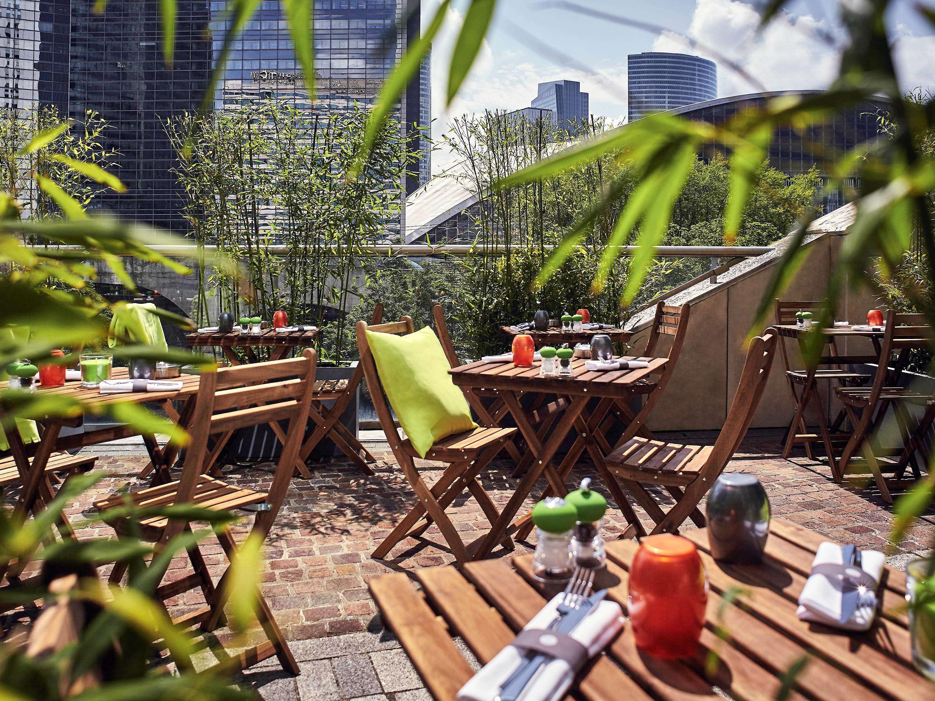 Hotel Pullman Paris La Défense 5*