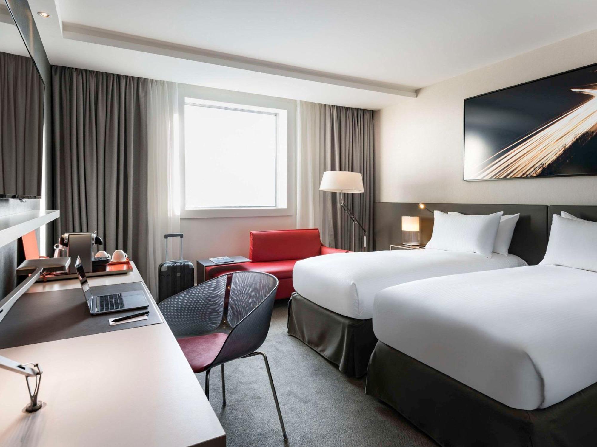 Pullman Paris La Défense Hotel Courbevoie