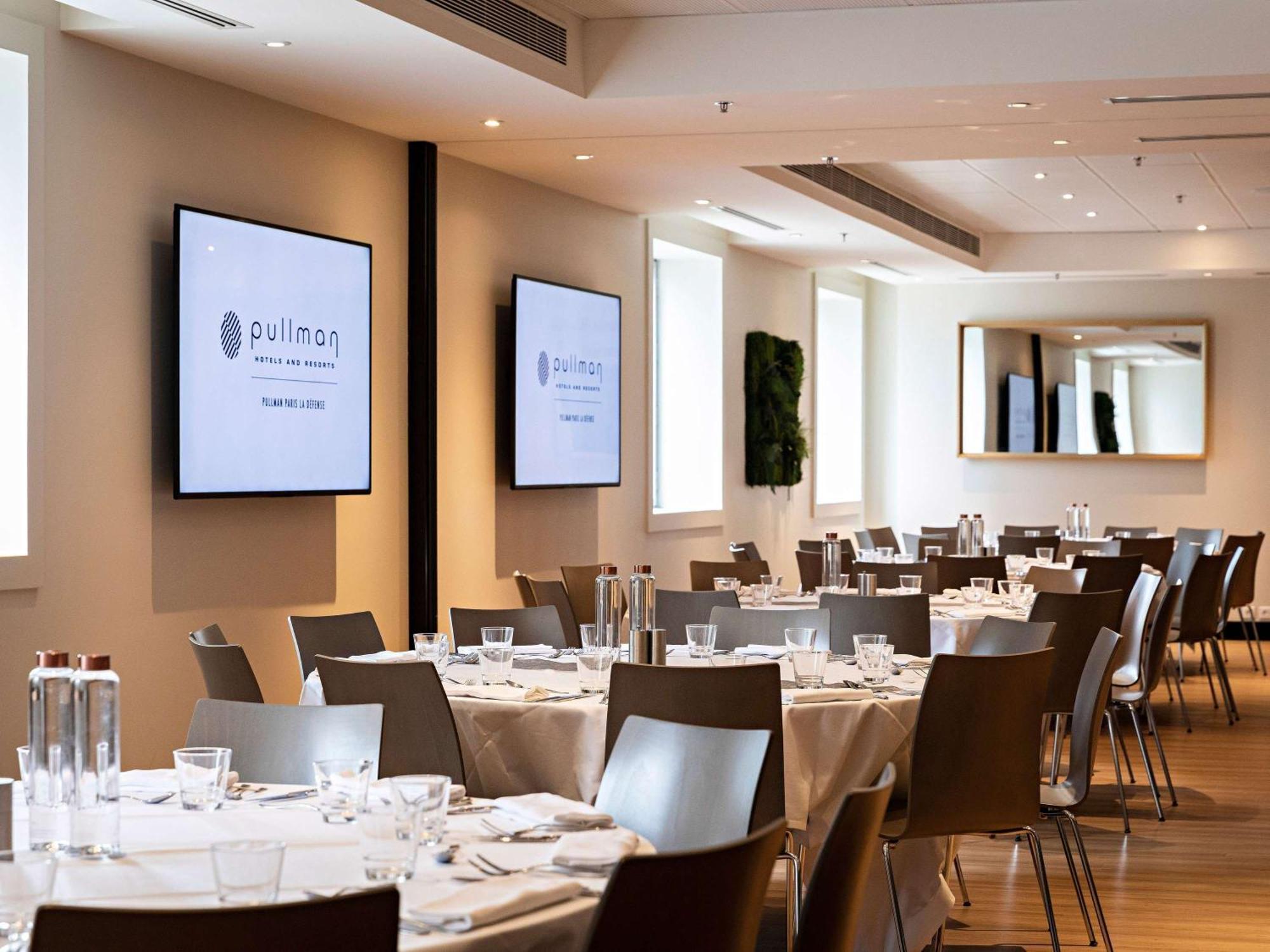 Hotel Pullman Paris La Défense 5*